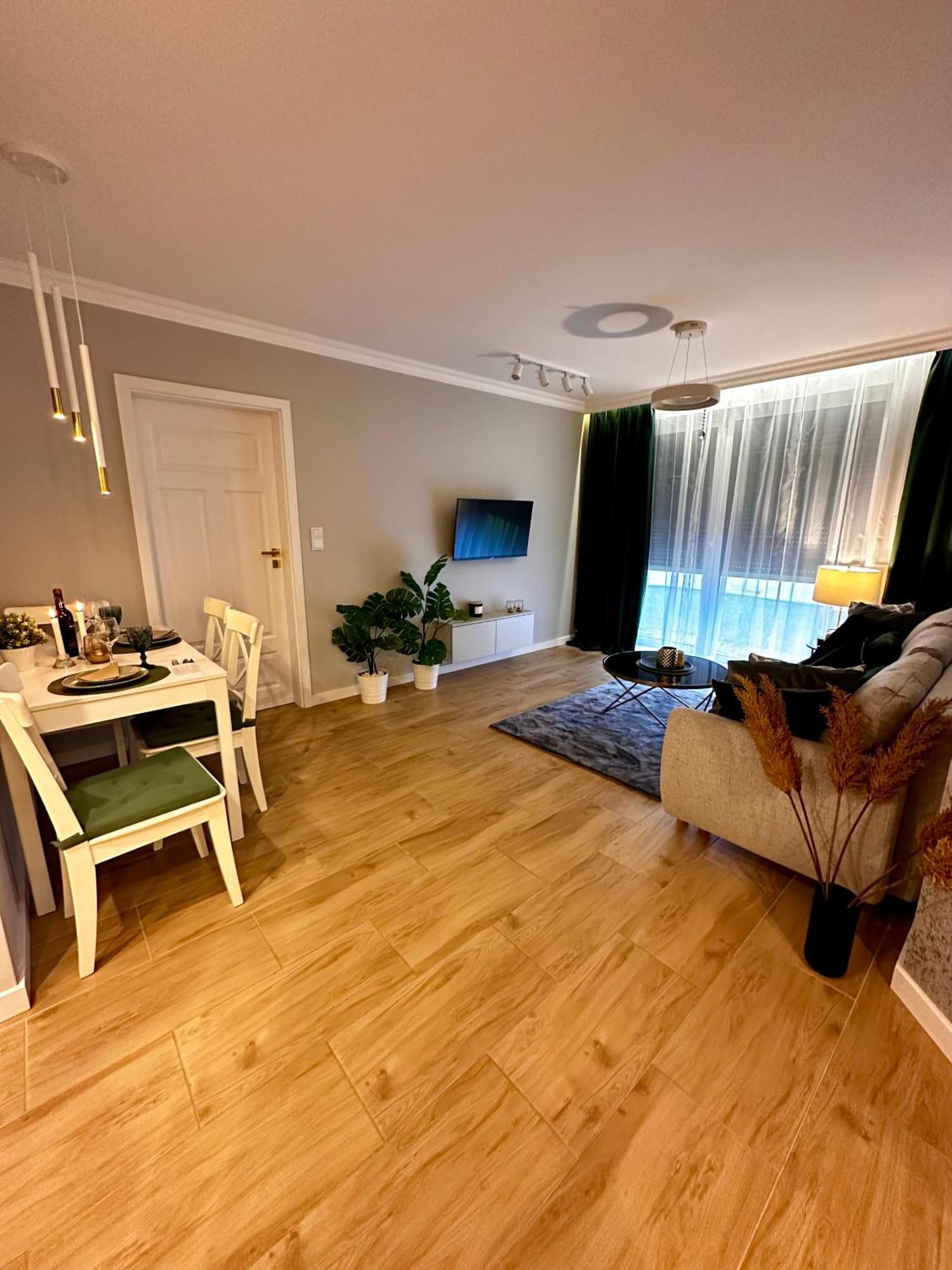 Apartamenty Kielce- Apartament Rubin Przy Zalew Kielecki, Faktura, Parking, Centrum Exterior photo